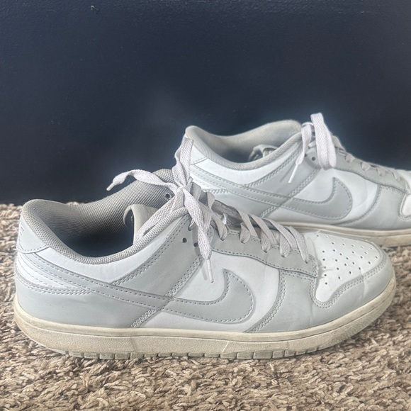 Nike Light Gray Sneakers - Picture 3 of 7